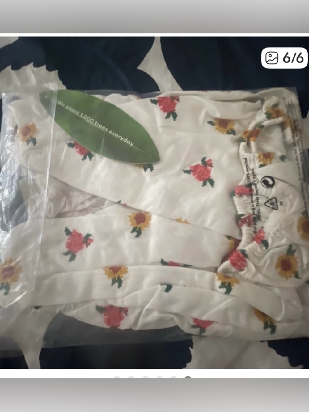 FARM Rio Embroidered Floral Crop Top. Size S. NWT. MSRP $178. - Picture 6 of 6